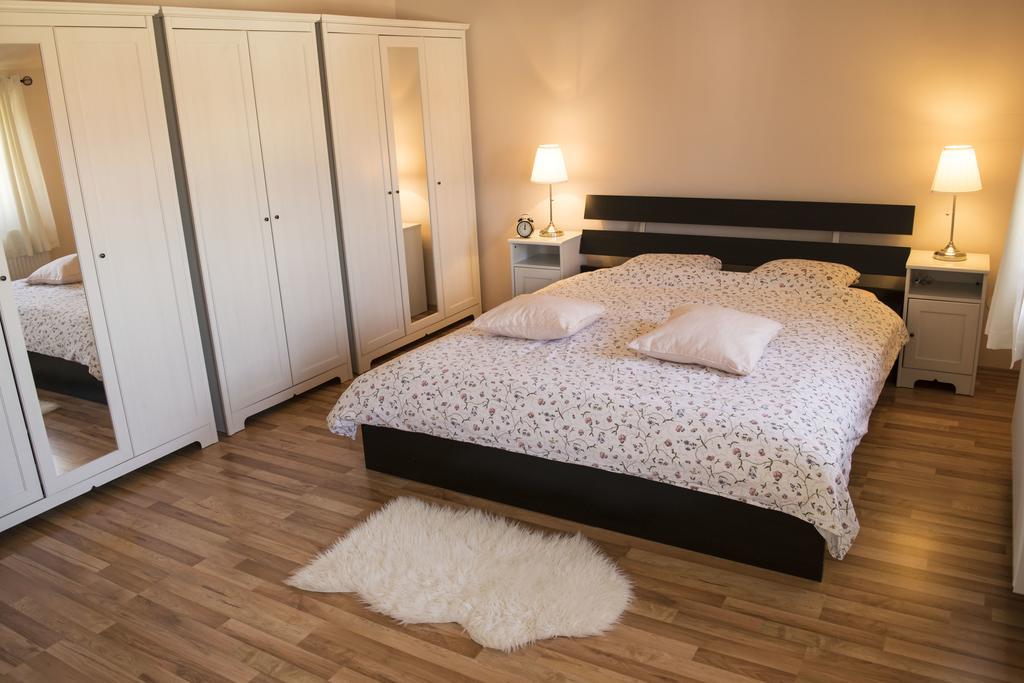 PUY Jimmy Apartments מראה חיצוני תמונה